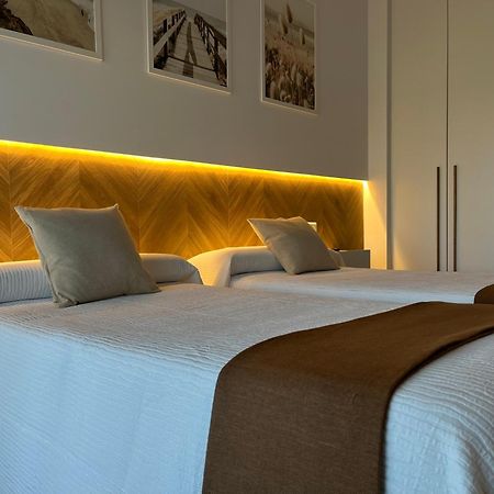 Hostal Parador De Los Llanos Torreorgaz المظهر الخارجي الصورة