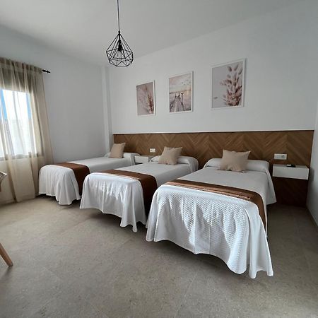 Hostal Parador De Los Llanos Torreorgaz المظهر الخارجي الصورة